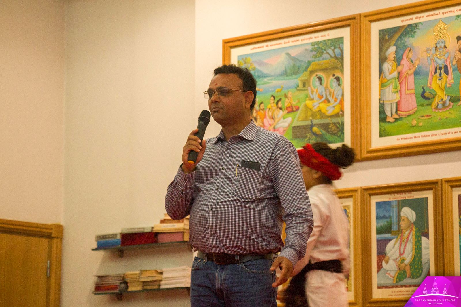 ©1987-2017 SKS Swaminarayan Temple East London